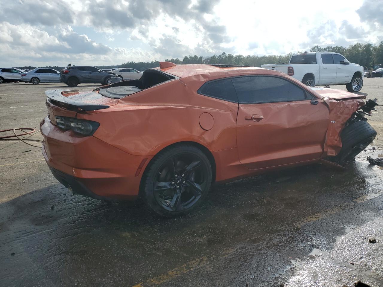 2022 CHEVROLET CAMARO LT1 - Image 3