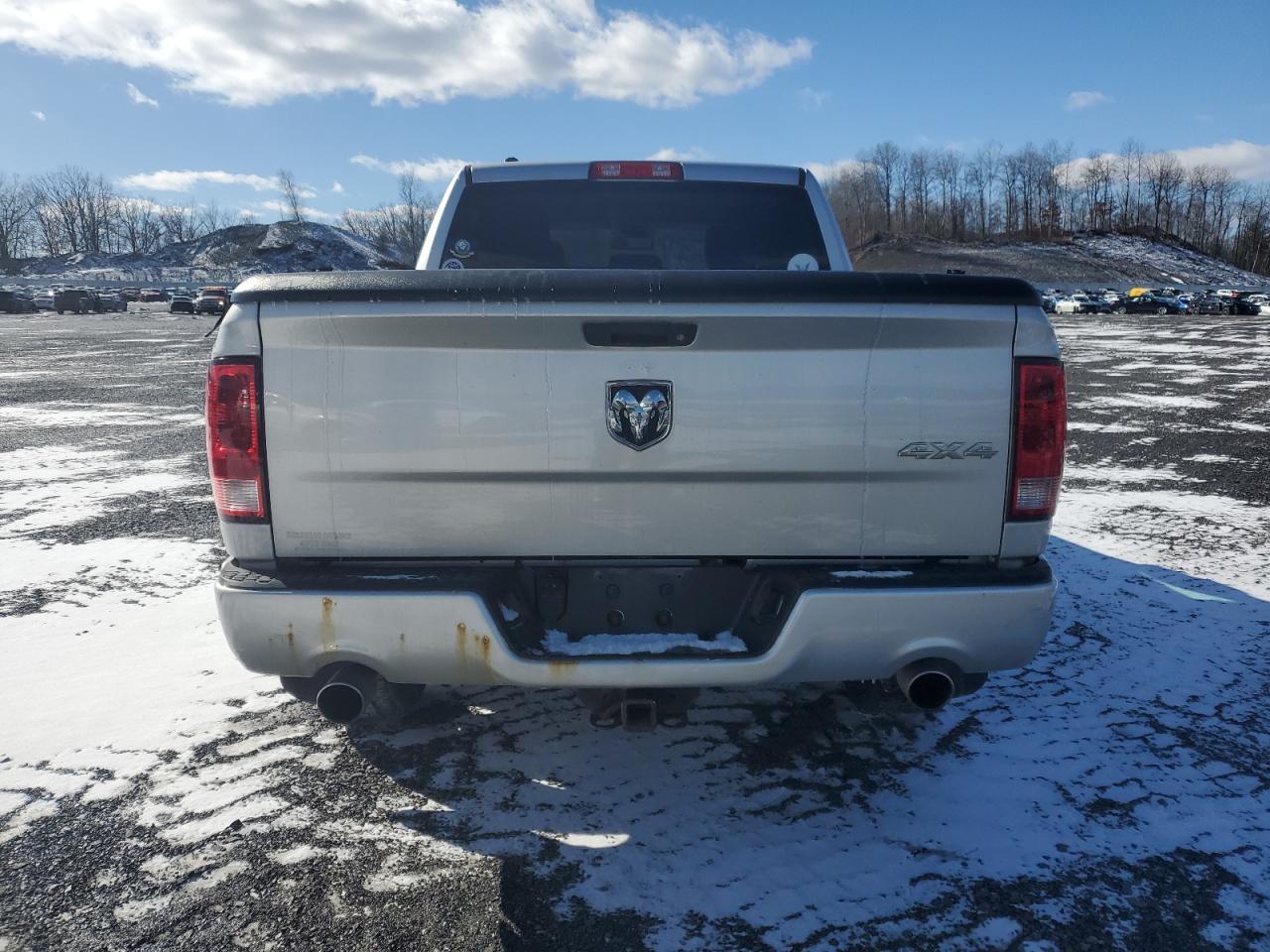 2014 RAM 1500 ST - Image 6