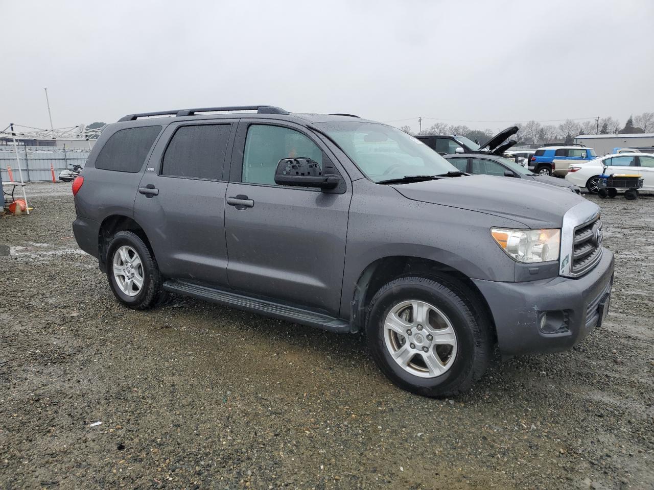 2016 TOYOTA SEQUOIA SR - Image 4