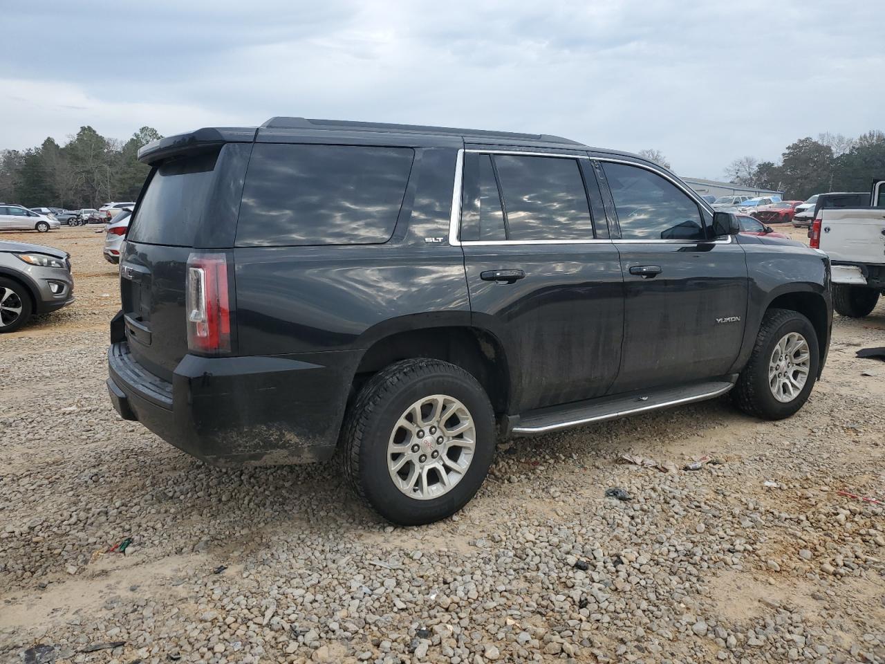 2016 GMC YUKON SLT - Image 3