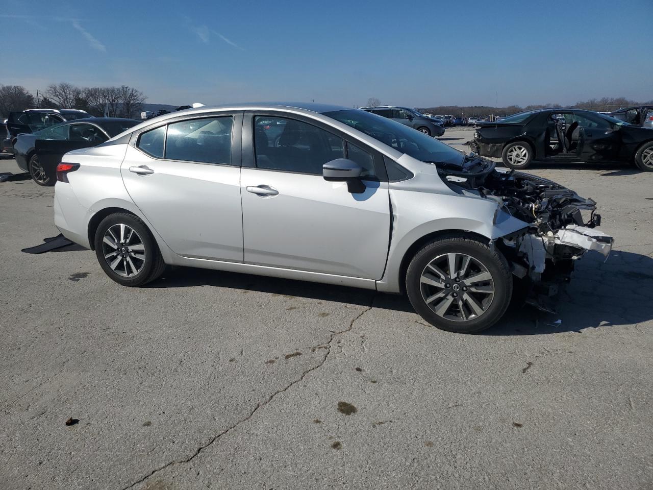 2021 NISSAN VERSA SV - Image 4