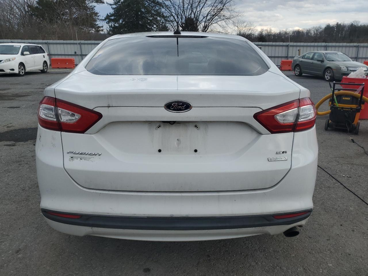 2014 FORD FUSION SE - Image 6