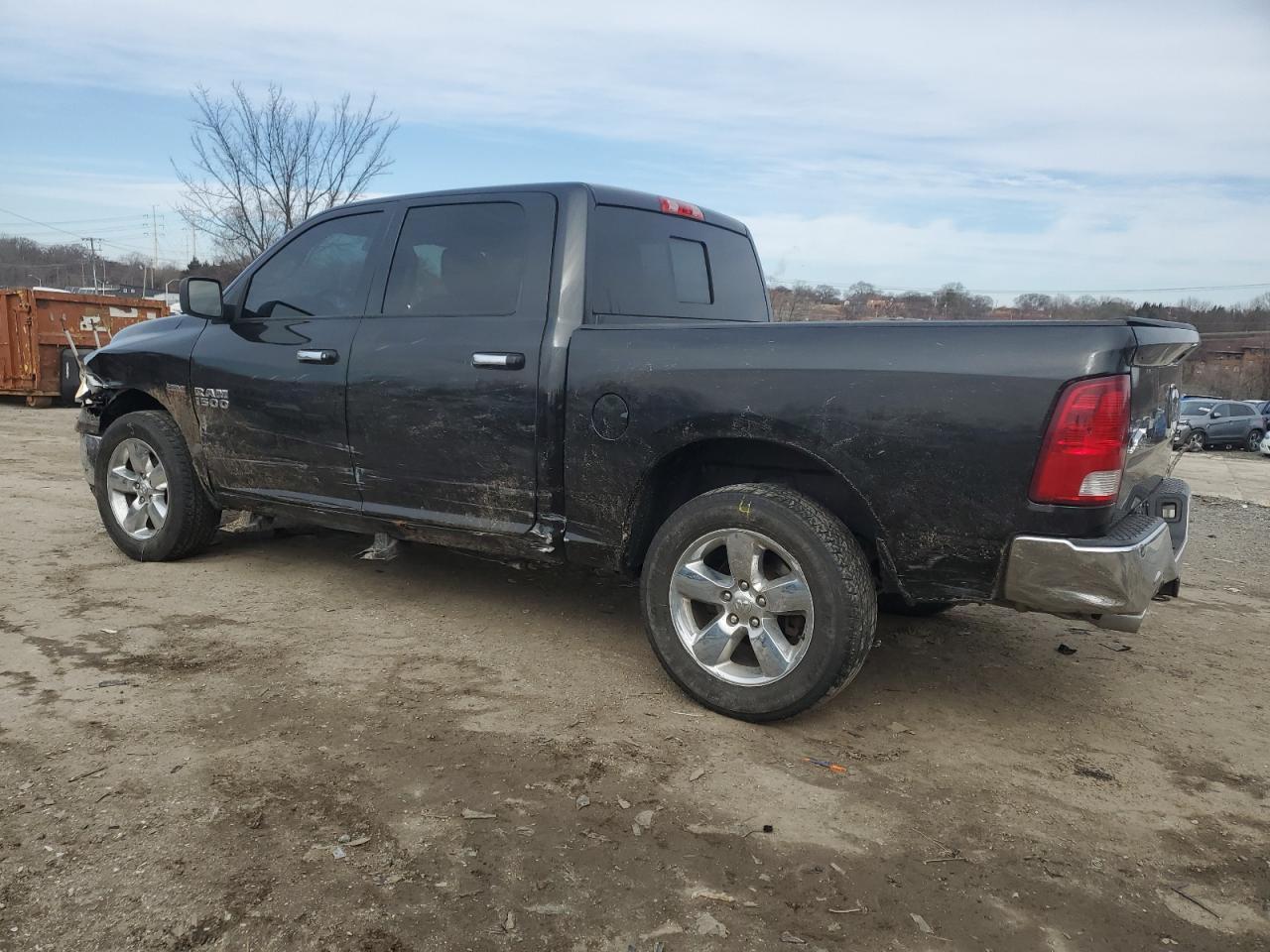 2015 RAM 1500 SLT - Image 2