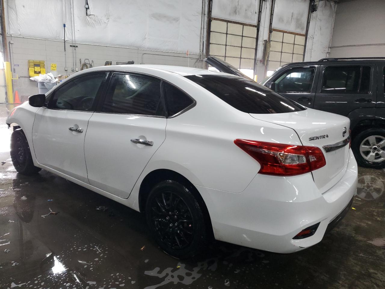 2017 NISSAN SENTRA S - Фото 2