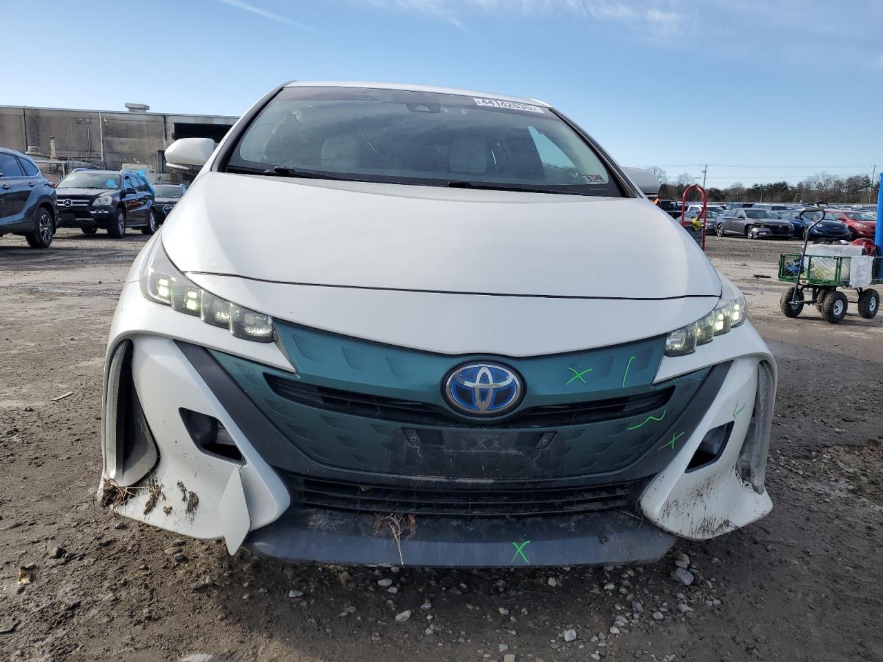 2019 TOYOTA PRIUS PRIM - Фото 5