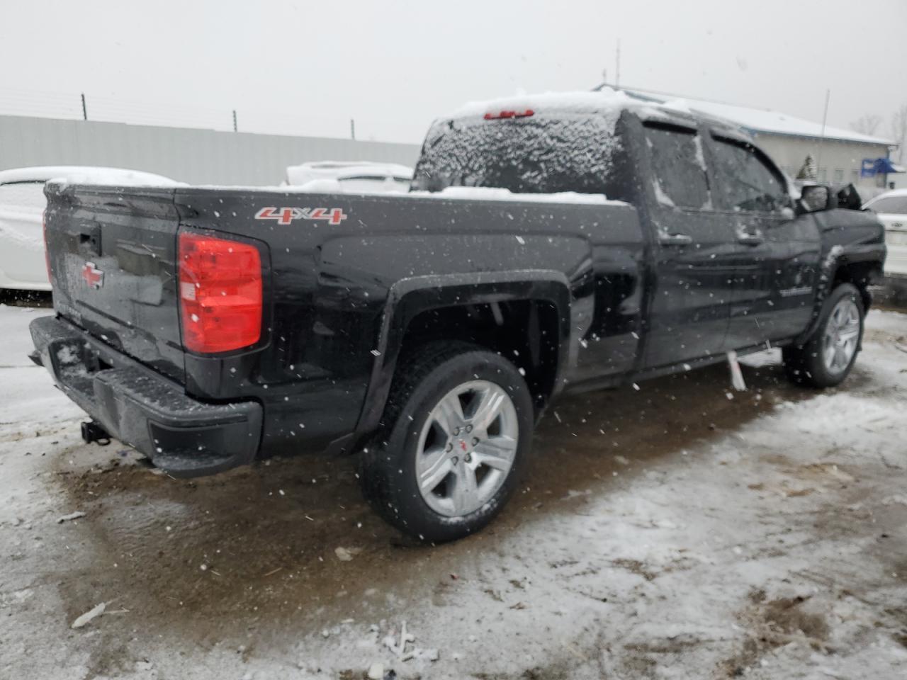 2016 CHEVROLET SILVERADO - Фото 3