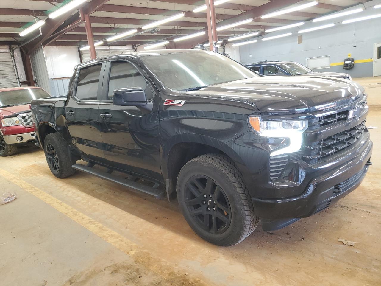 2023 CHEVROLET SILVERADO - Image 4