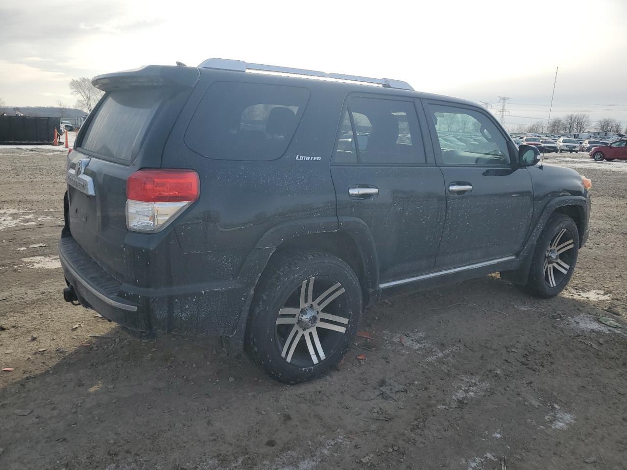 2011 TOYOTA 4RUNNER SR - Image 3
