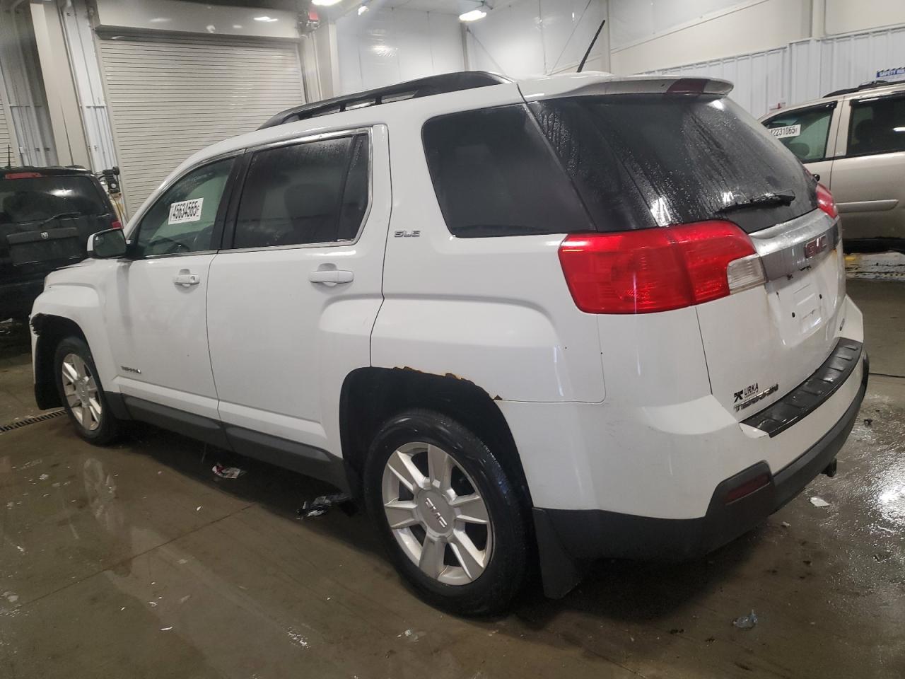 2013 GMC TERRAIN SL - Image 2