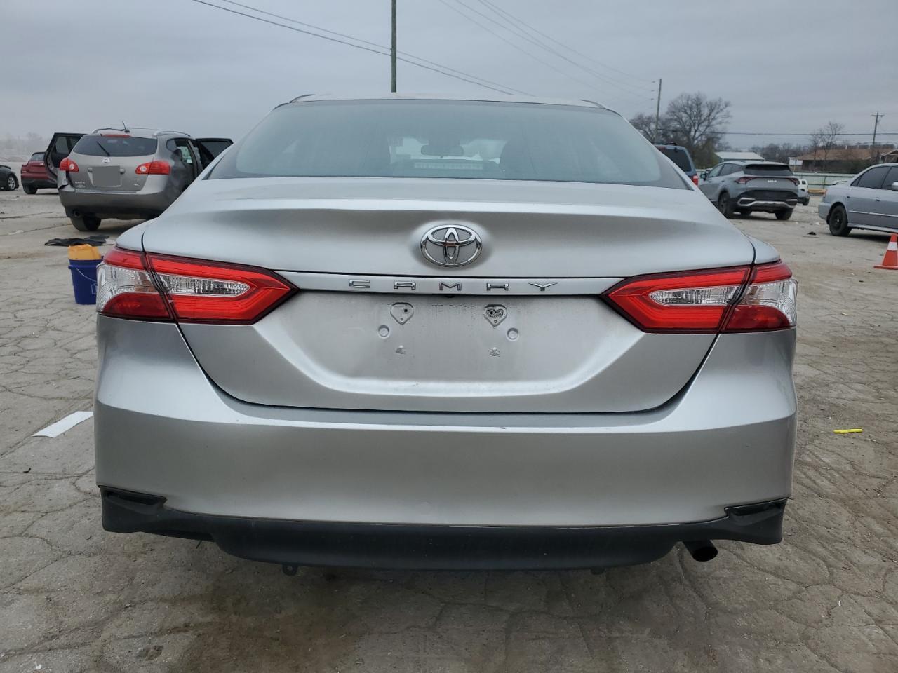 2018 TOYOTA CAMRY L - Фото 6