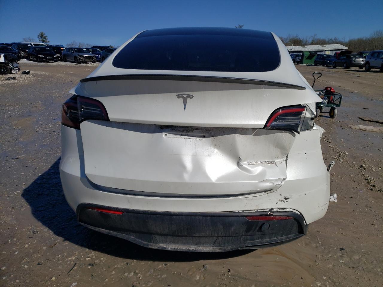 2023 TESLA MODEL Y - Image 6