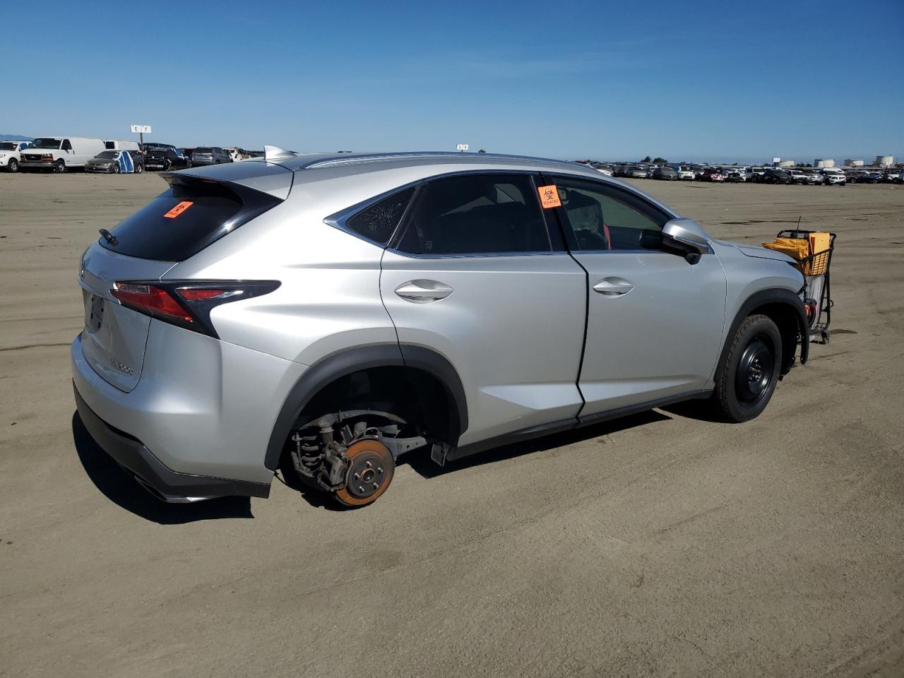 2016 LEXUS NX 200T BA - Фото 3