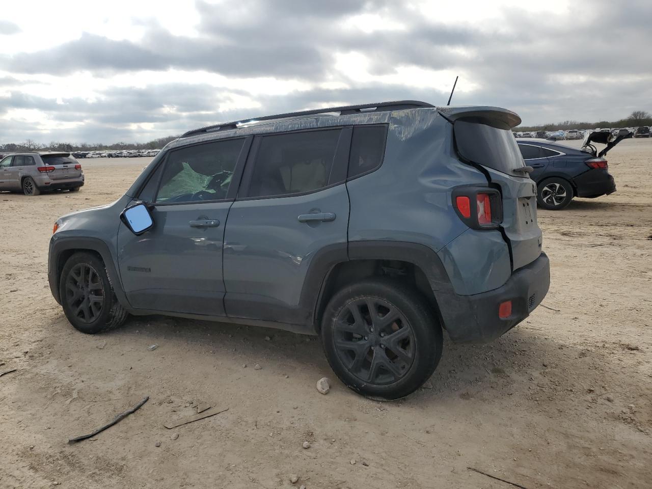 2018 JEEP RENEGADE L - Image 2