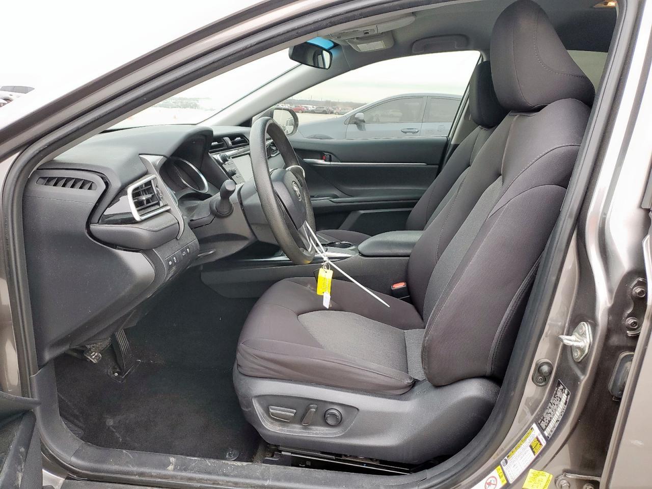 2018 TOYOTA CAMRY L - Фото 7