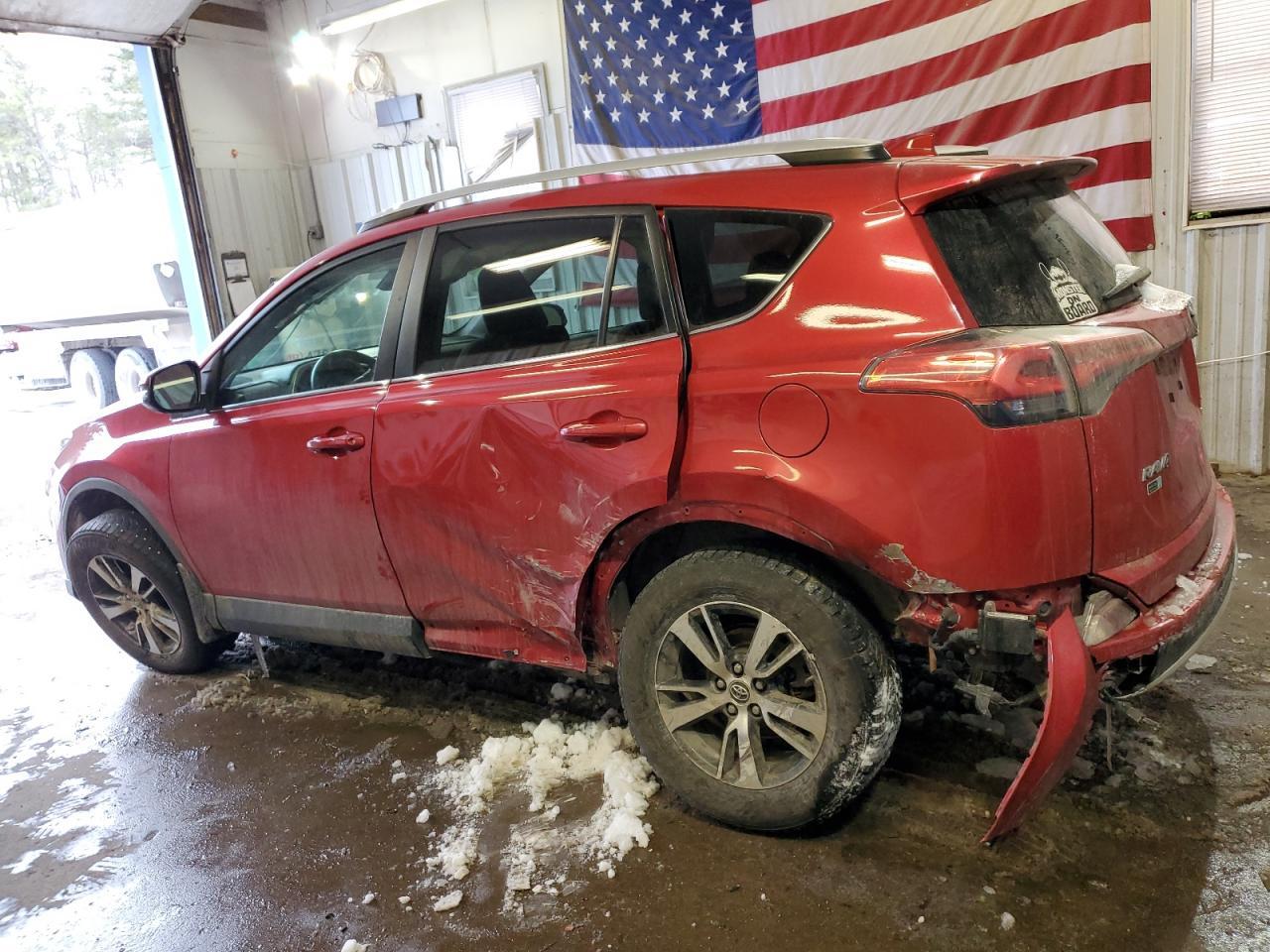 2016 TOYOTA RAV4 XLE - Фото 2