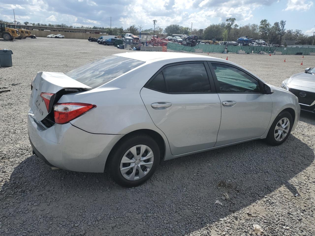 2016 TOYOTA COROLLA L - Фото 3