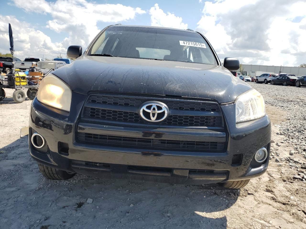 2011 TOYOTA RAV4 - Image 5