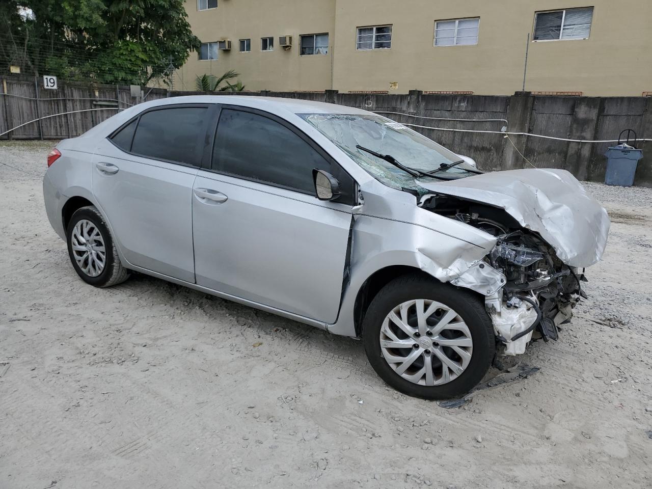 2018 TOYOTA COROLLA L - Image 4
