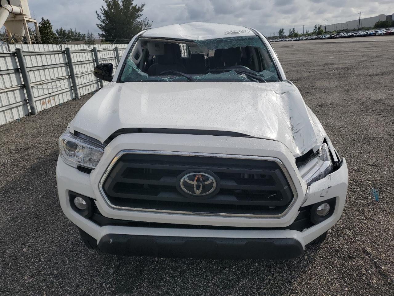 2023 TOYOTA TACOMA DOU - Фото 5