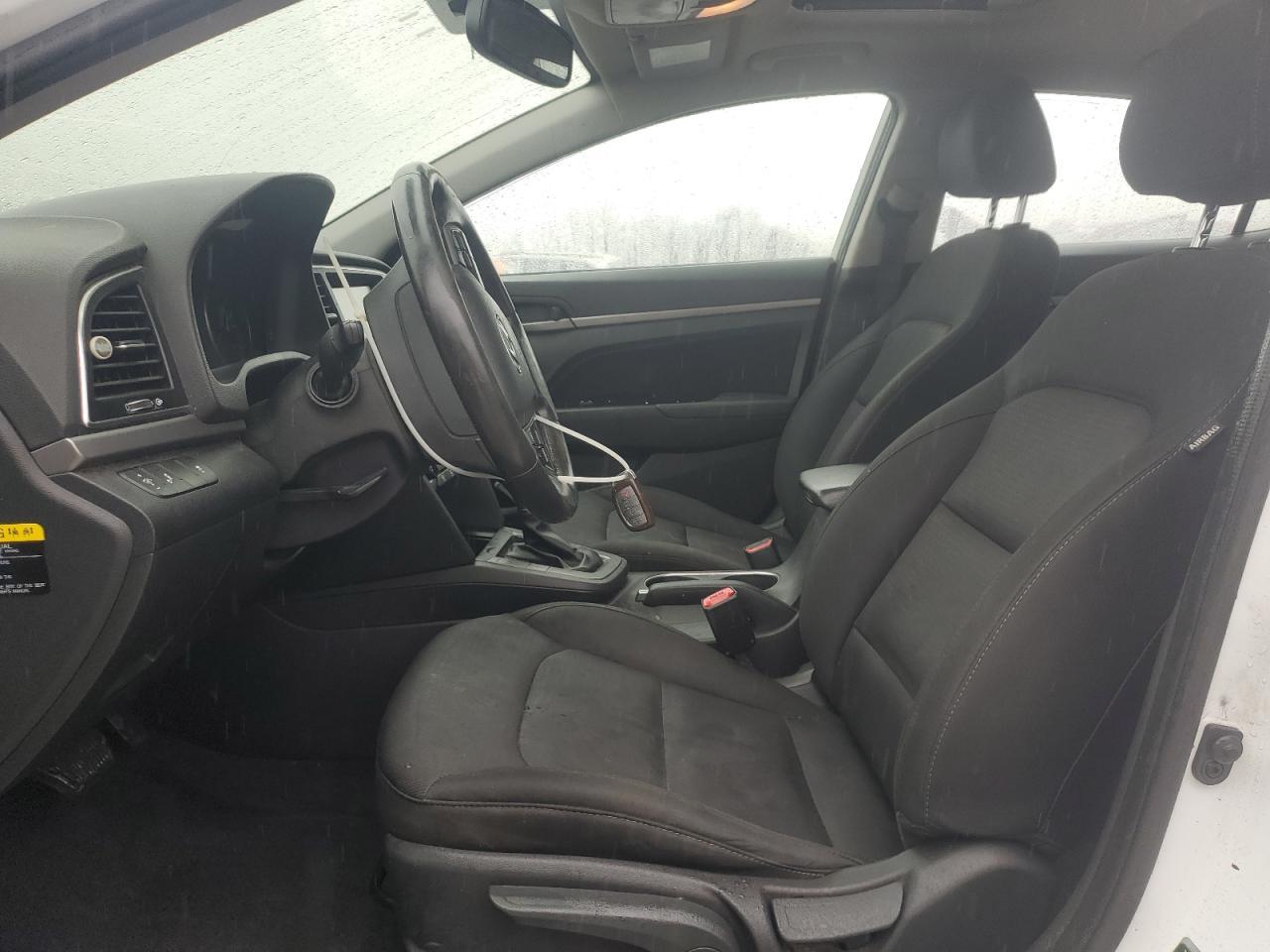 2018 HYUNDAI ELANTRA SE - Фото 7