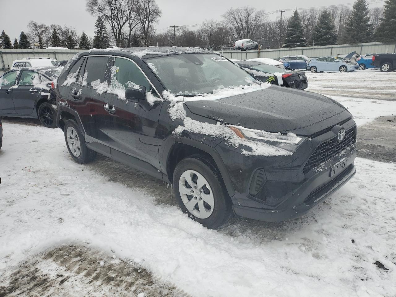 2023 TOYOTA RAV4 LE - Фото 4