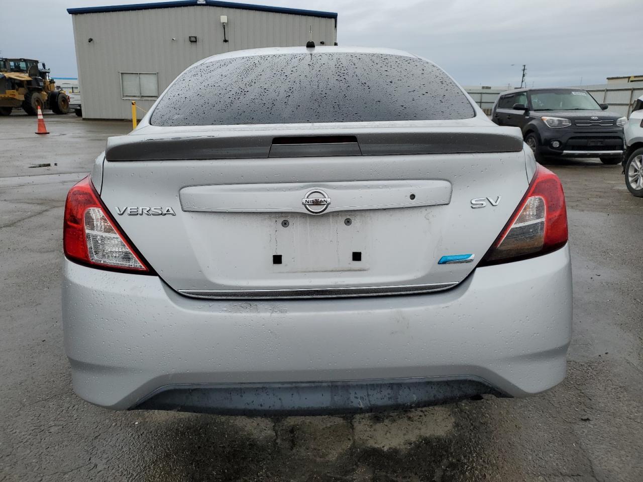 2016 NISSAN VERSA S - Фото 6