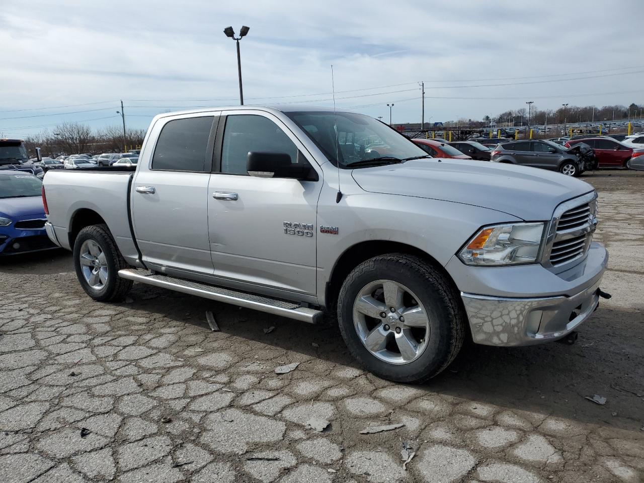 2015 RAM 1500 SLT - Image 4