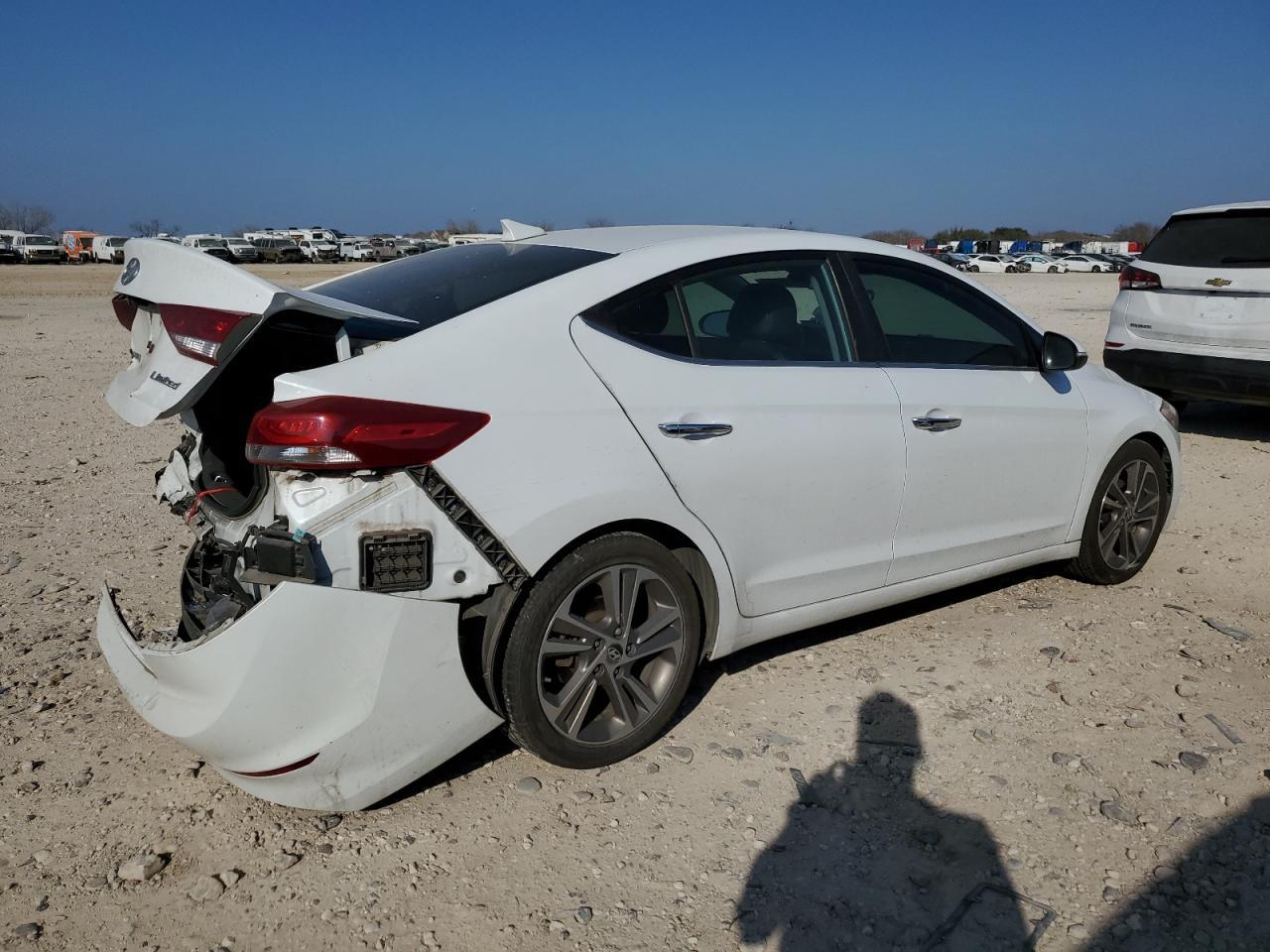 2017 HYUNDAI ELANTRA SE - Image 3