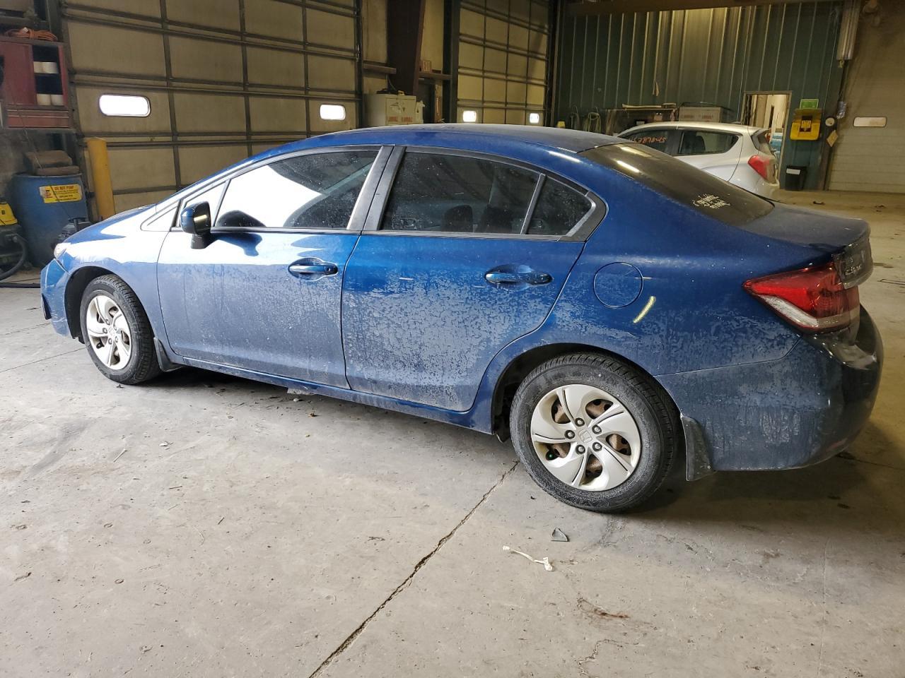 2015 HONDA CIVIC LX - Image 2