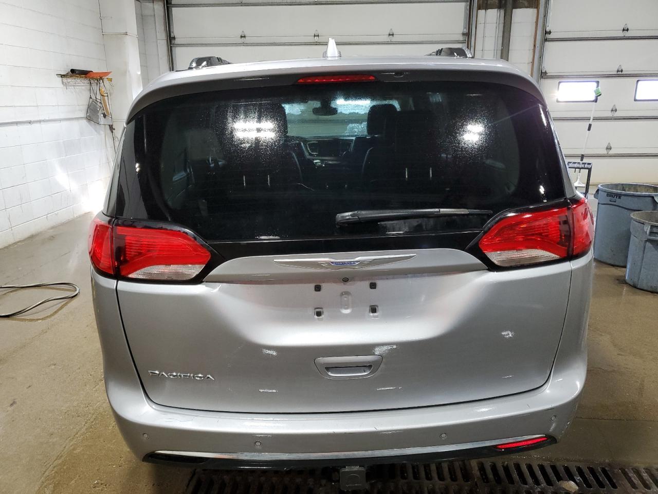 2017 CHRYSLER PACIFICA T - Image 6
