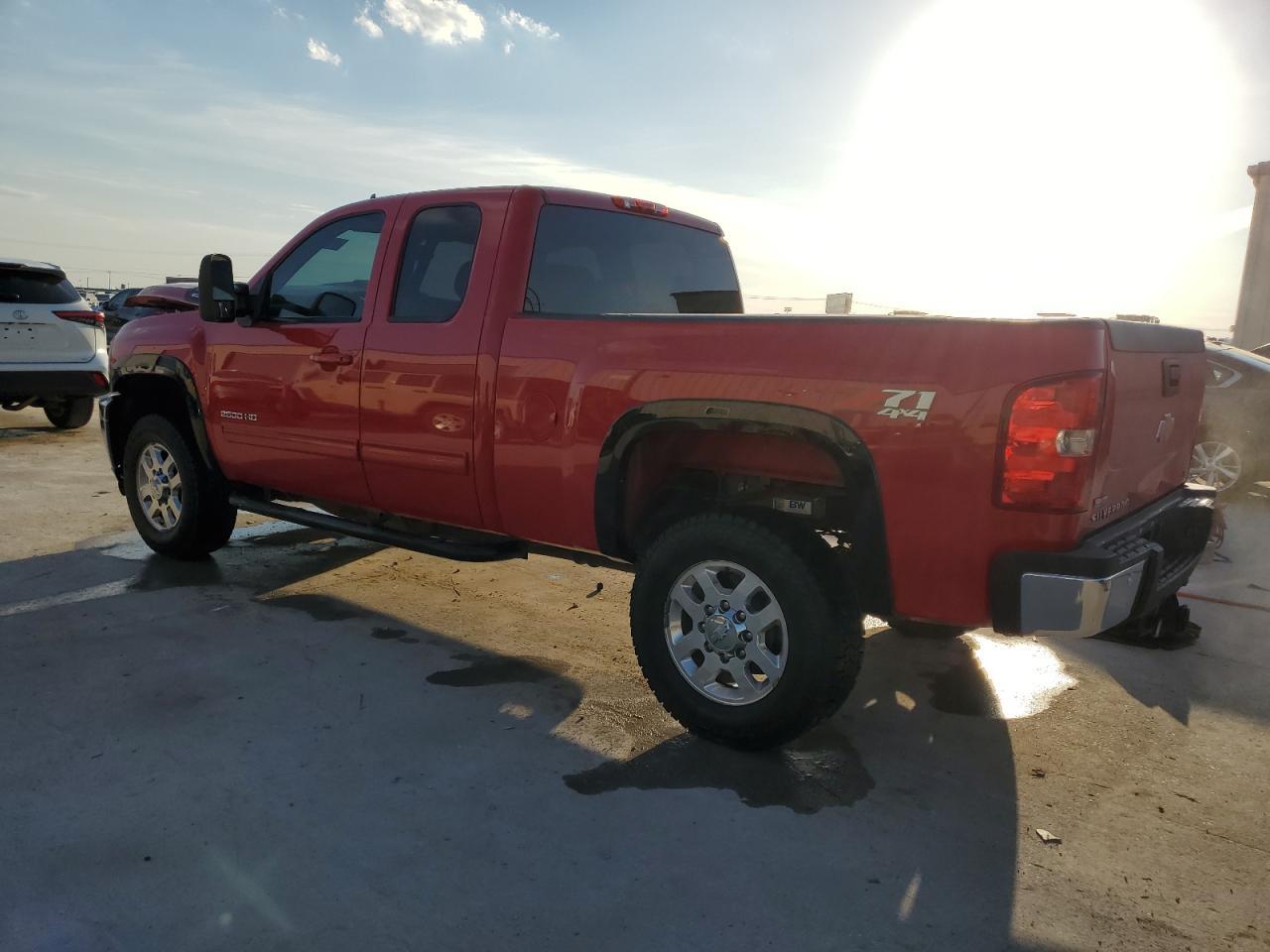 2012 CHEVROLET SILVERADO - Image 2