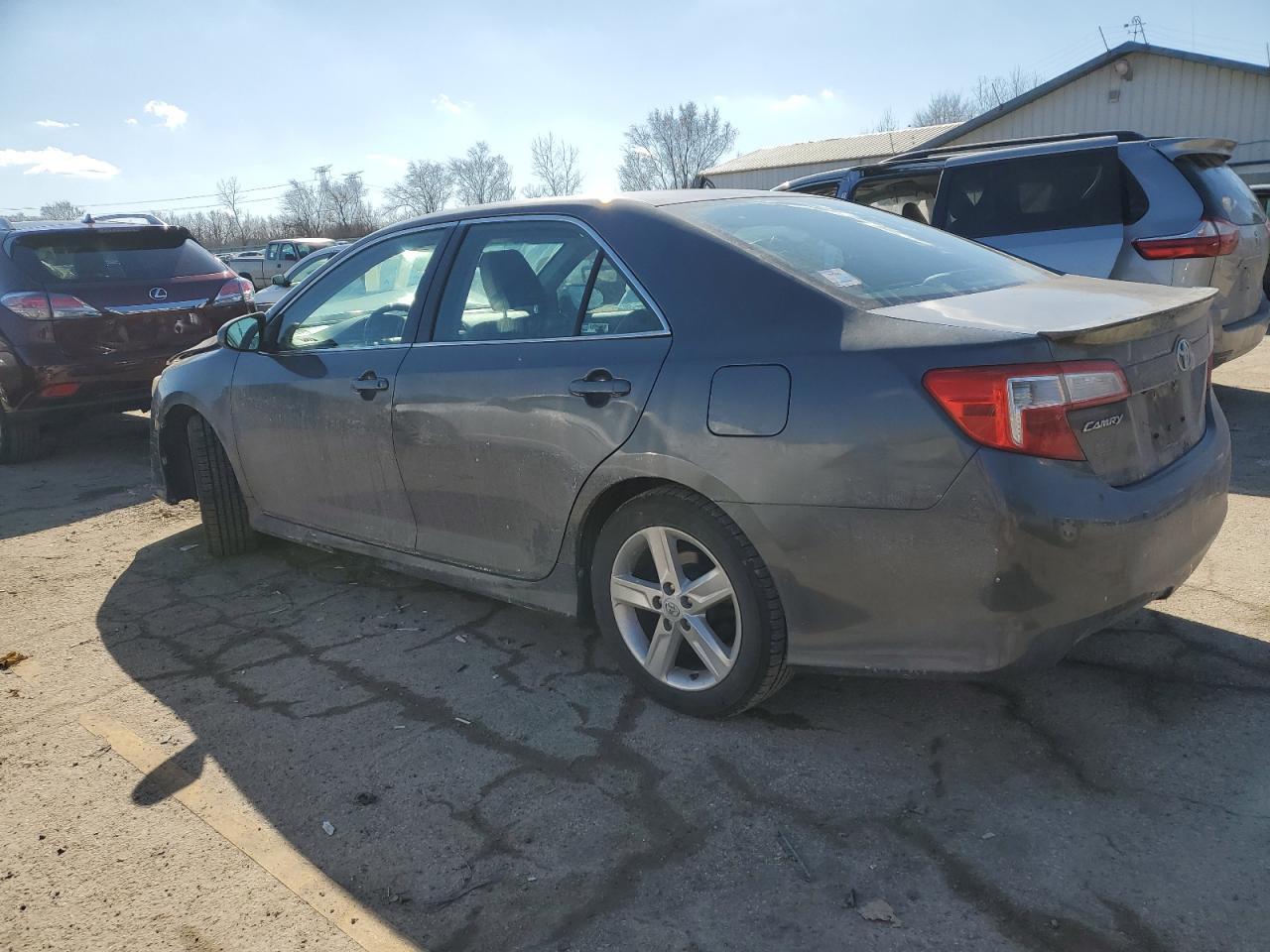 2014 TOYOTA CAMRY L - Image 2