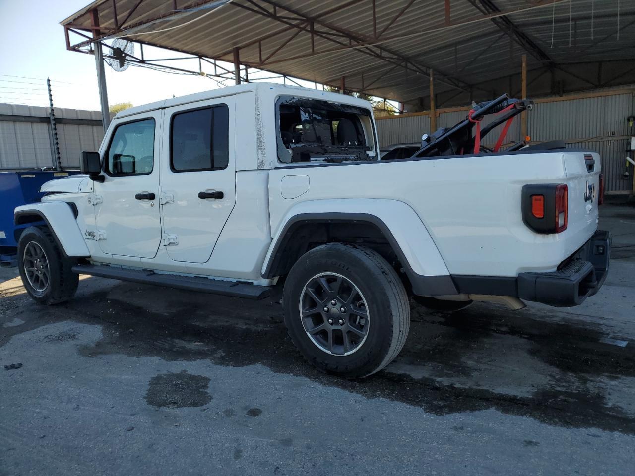 2023 JEEP GLADIATOR - Image 2