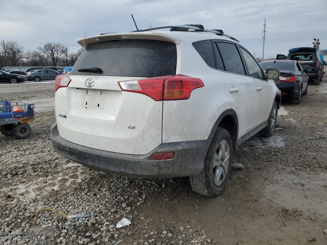 2014 TOYOTA RAV4 LE - Фото 3