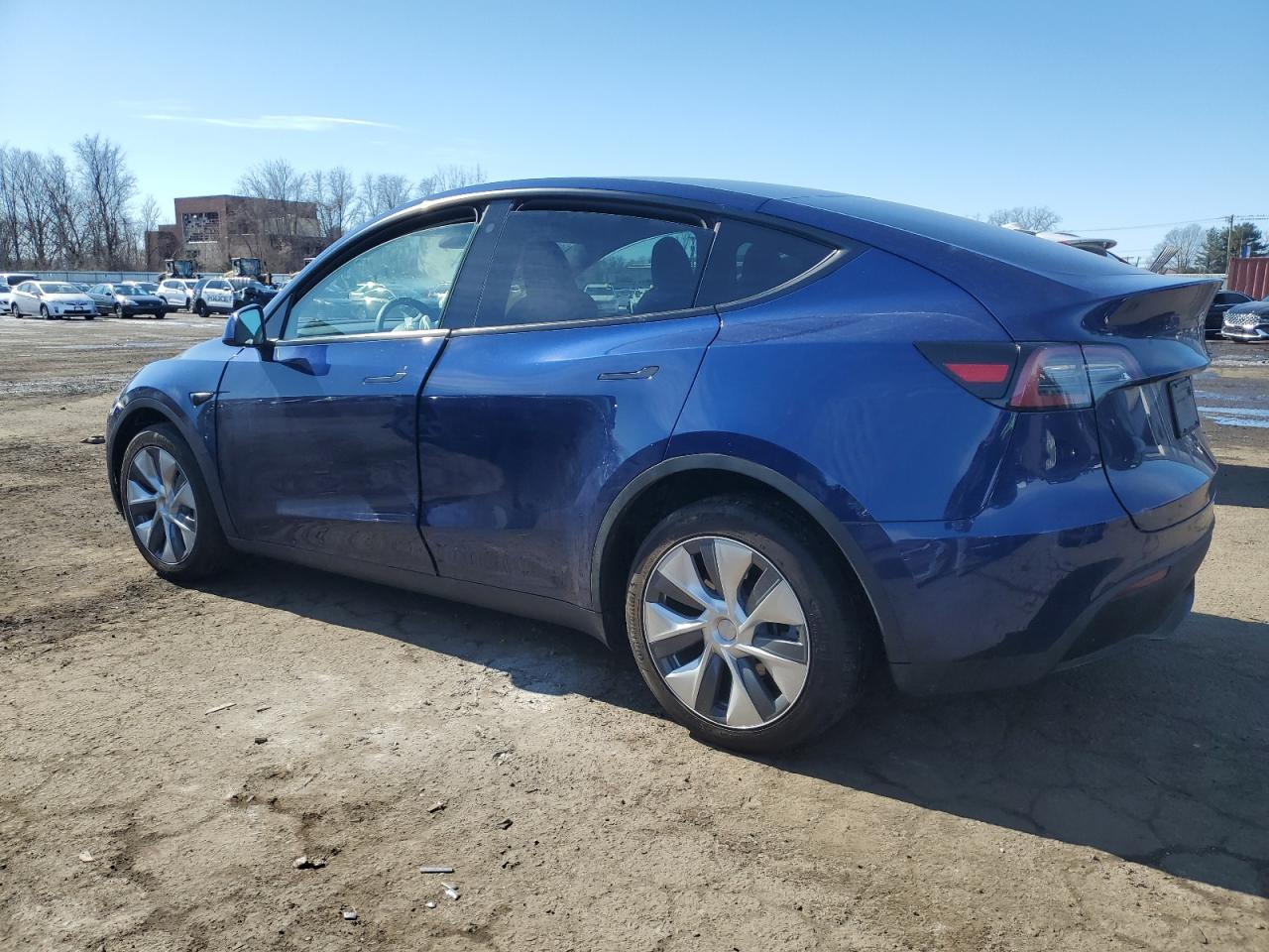 2023 TESLA MODEL Y - Image 2