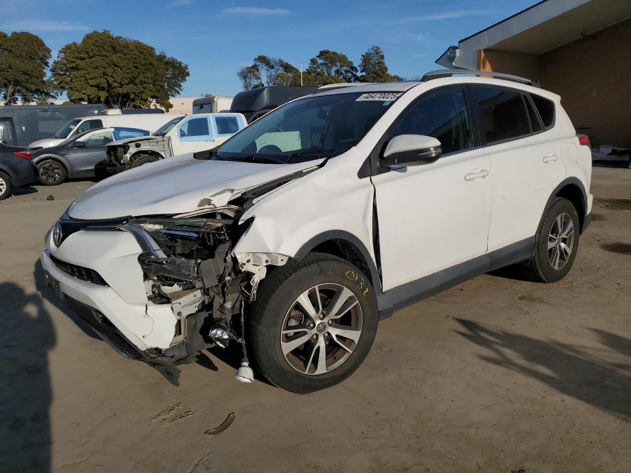 2016 TOYOTA RAV4 XLE