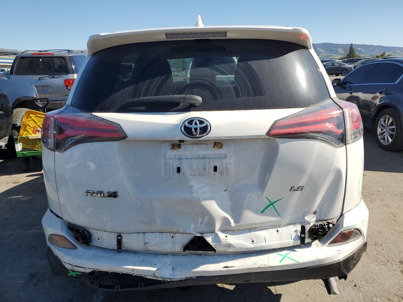 2018 TOYOTA RAV4 LE - Image 6