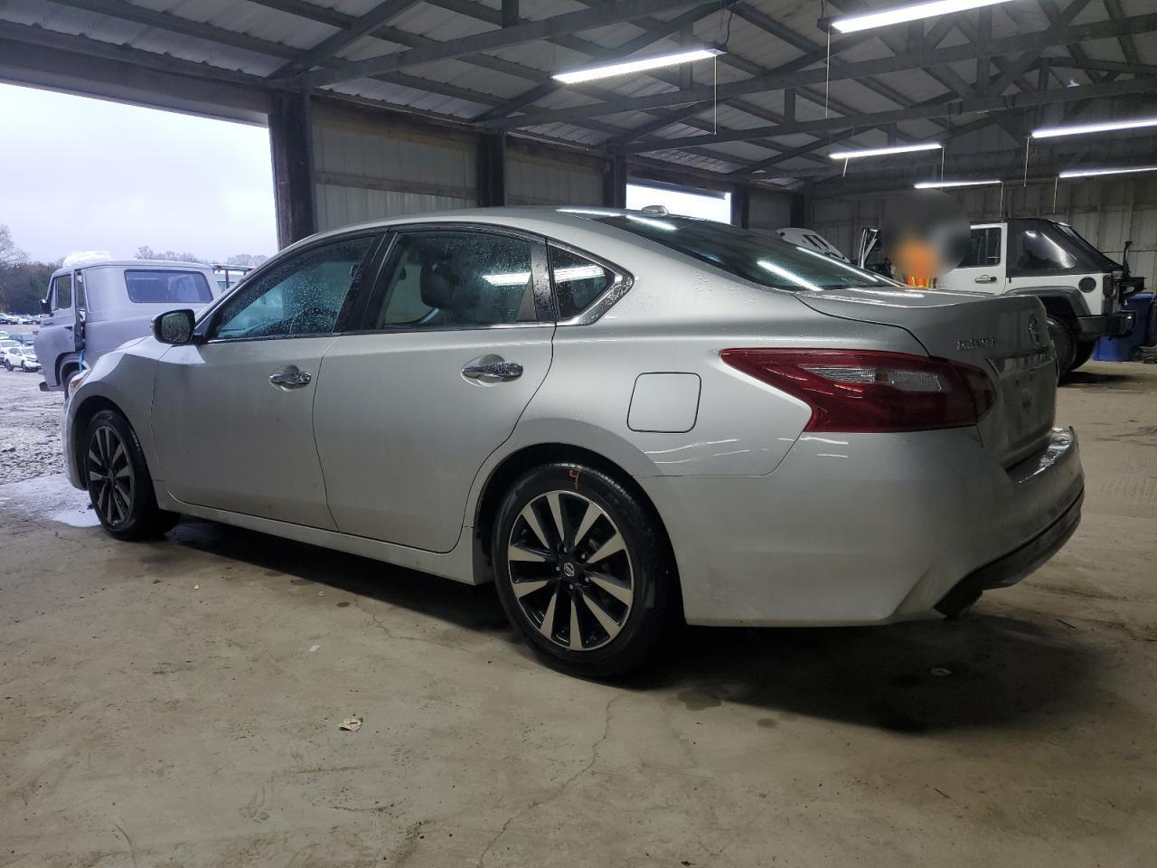2018 NISSAN ALTIMA 2.5 - Фото 2