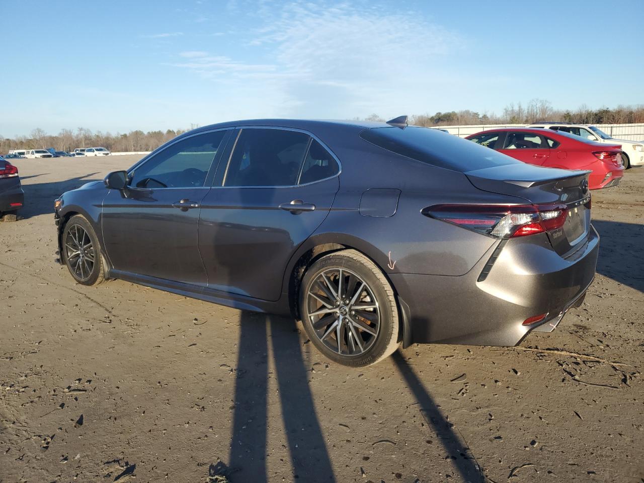 2021 TOYOTA CAMRY SE - Фото 2