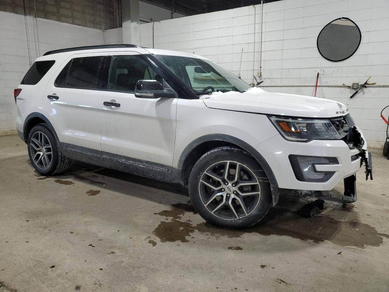 2017 FORD EXPLORER S - Image 4