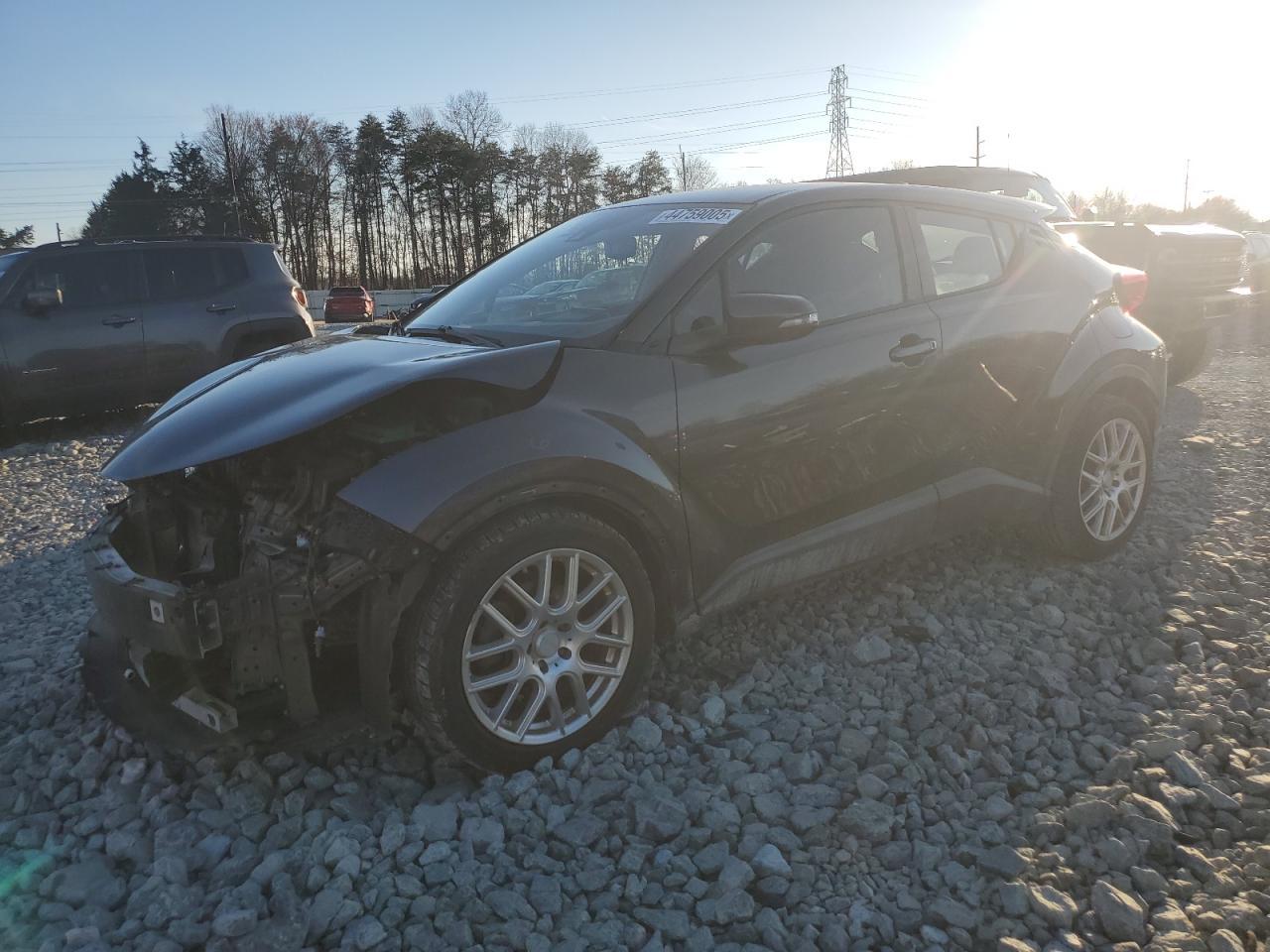 2018 TOYOTA C-HR XLE