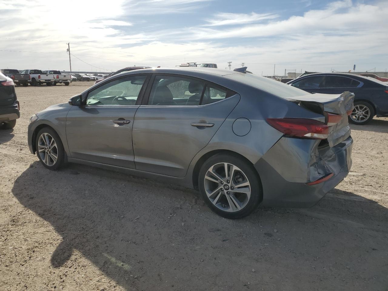 2018 HYUNDAI ELANTRA SE - Фото 2