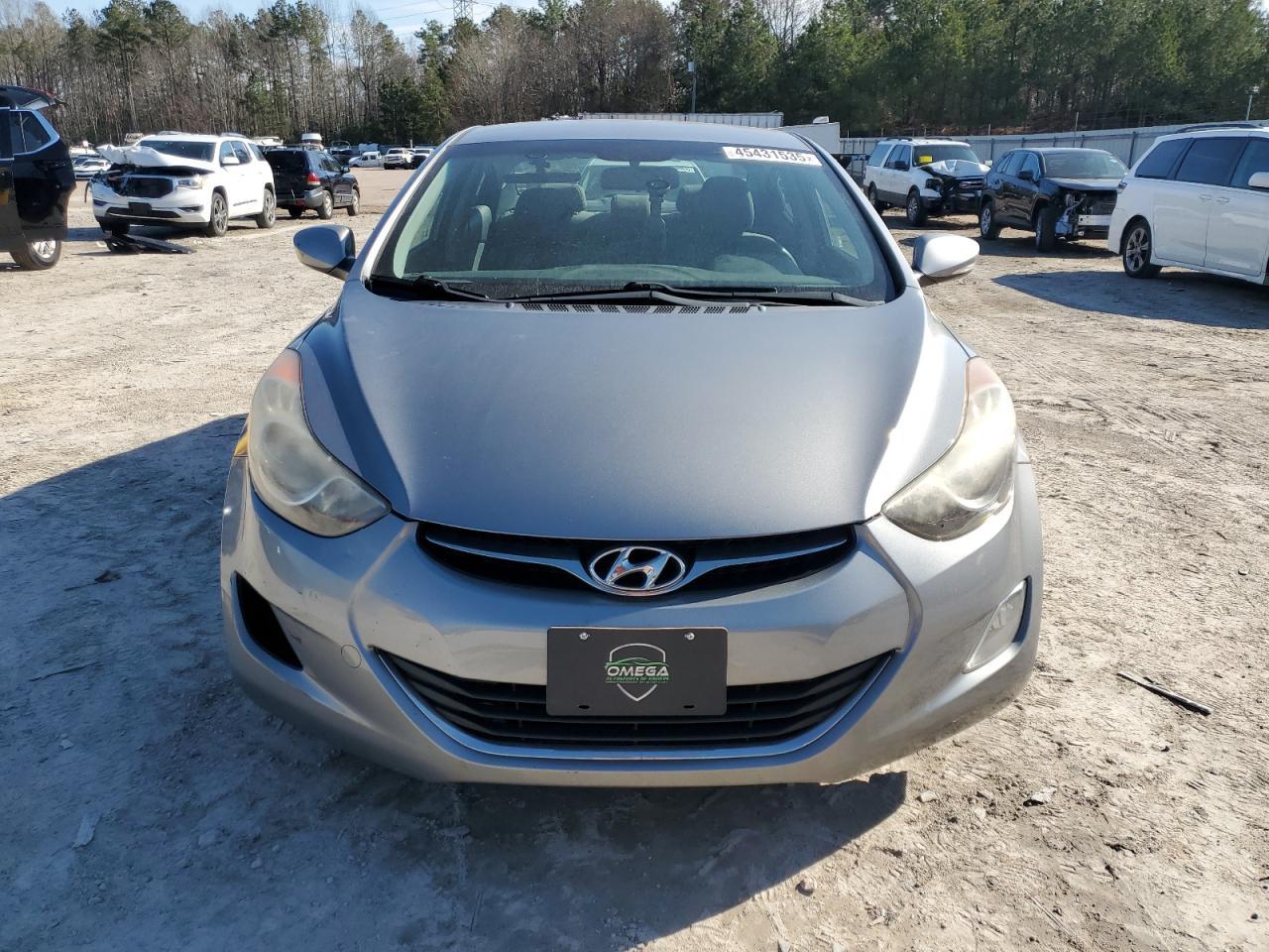 2013 HYUNDAI ELANTRA GL - Image 5