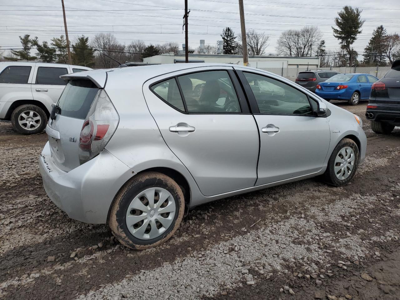 2013 TOYOTA PRIUS C - Image 3