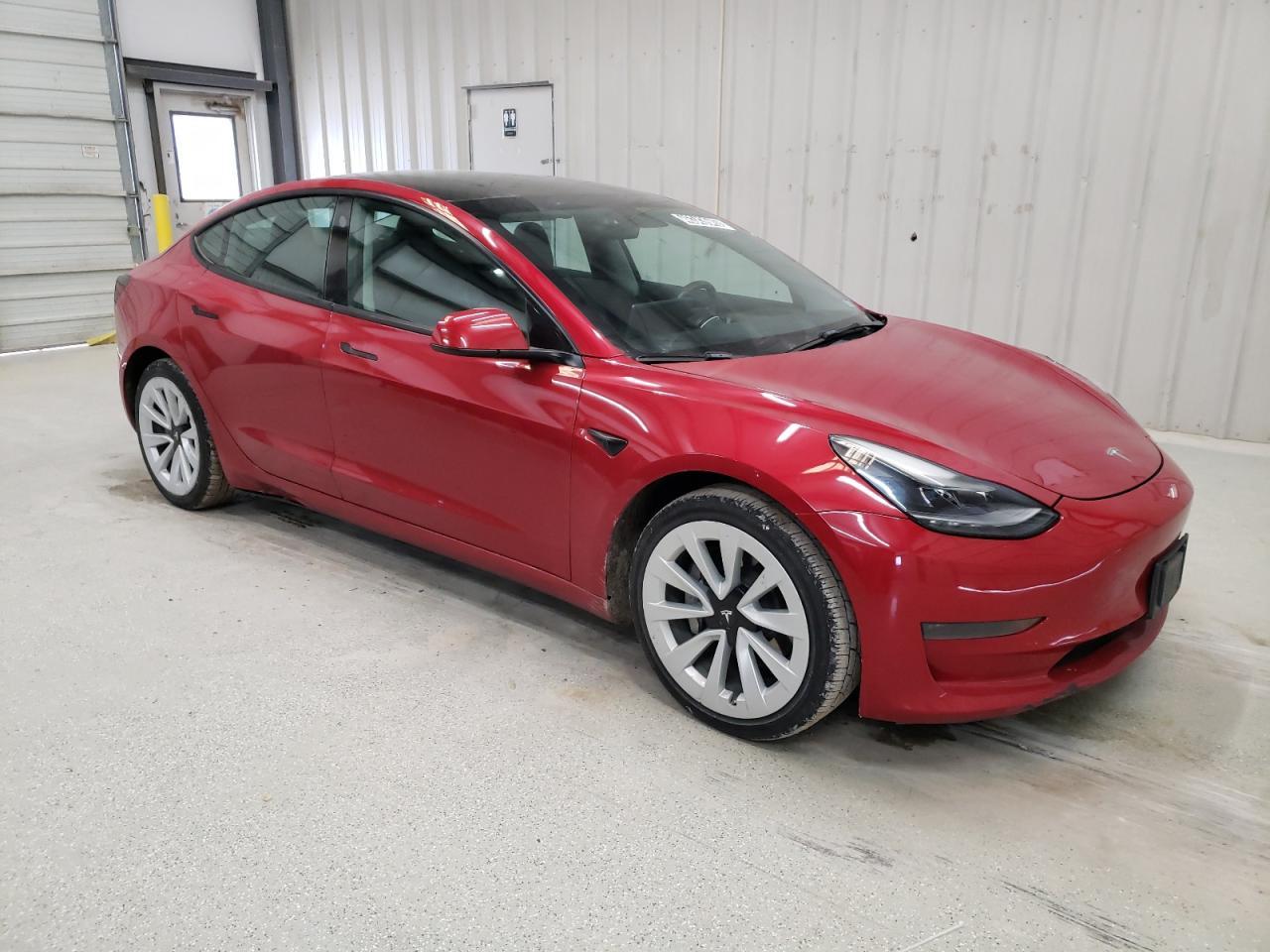 2022 TESLA MODEL 3 - Фото 4