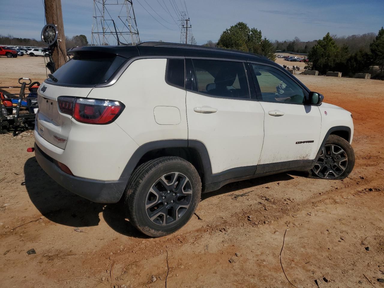 2019 JEEP COMPASS TR - Image 3