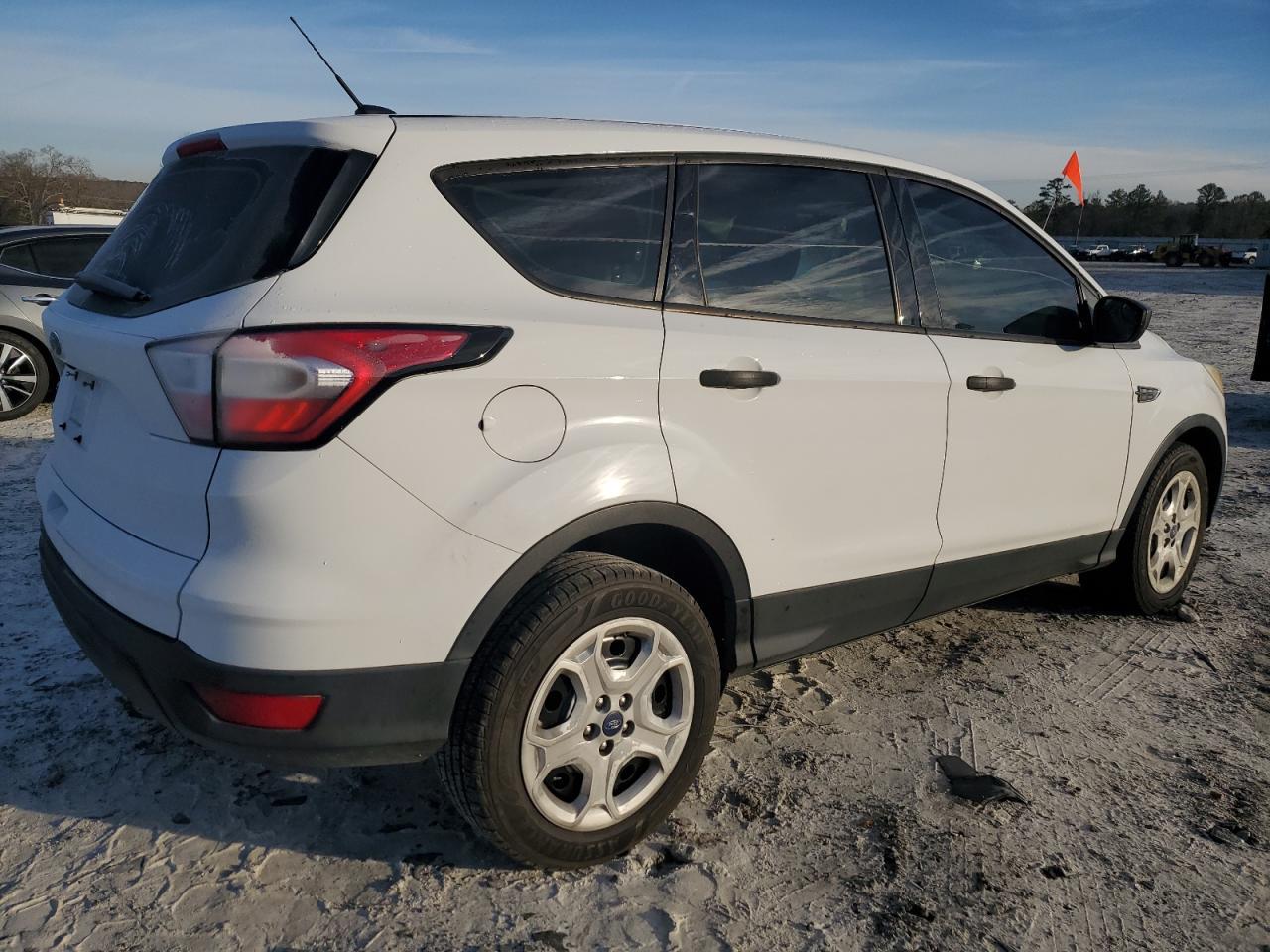 2017 FORD ESCAPE S - Image 3