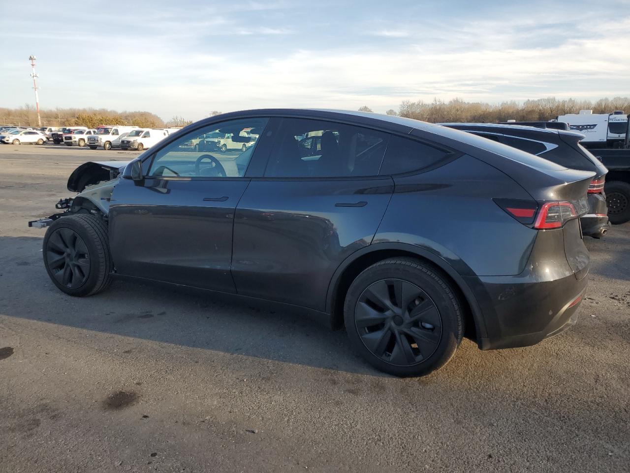 2024 TESLA MODEL Y - Image 2
