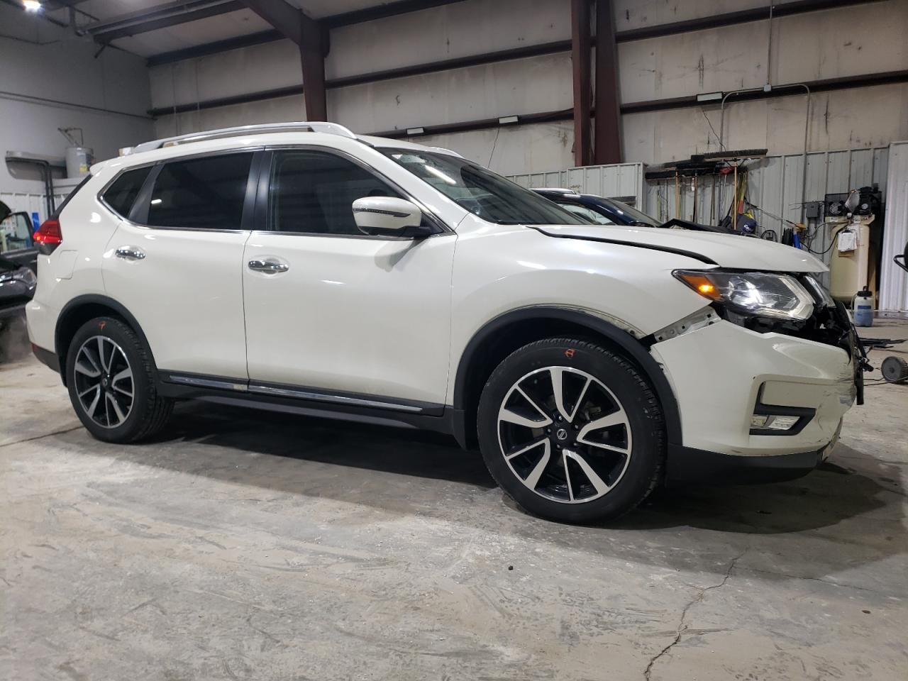 2017 NISSAN ROGUE S - Фото 4
