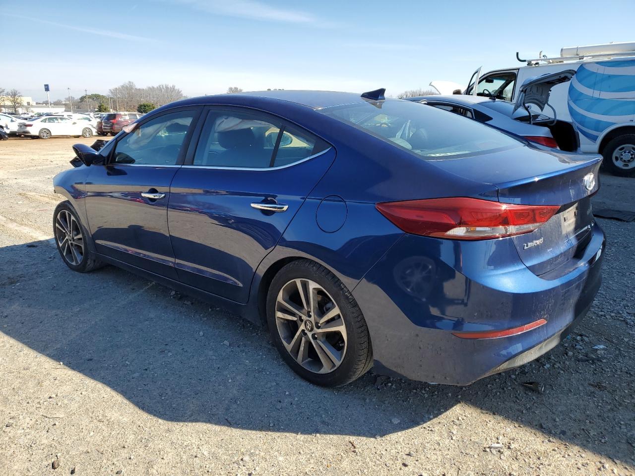 2017 HYUNDAI ELANTRA SE - Image 2